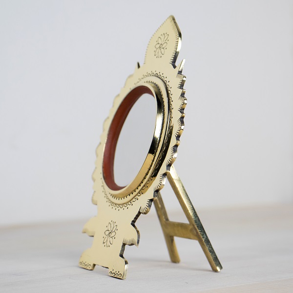 natural and artistic